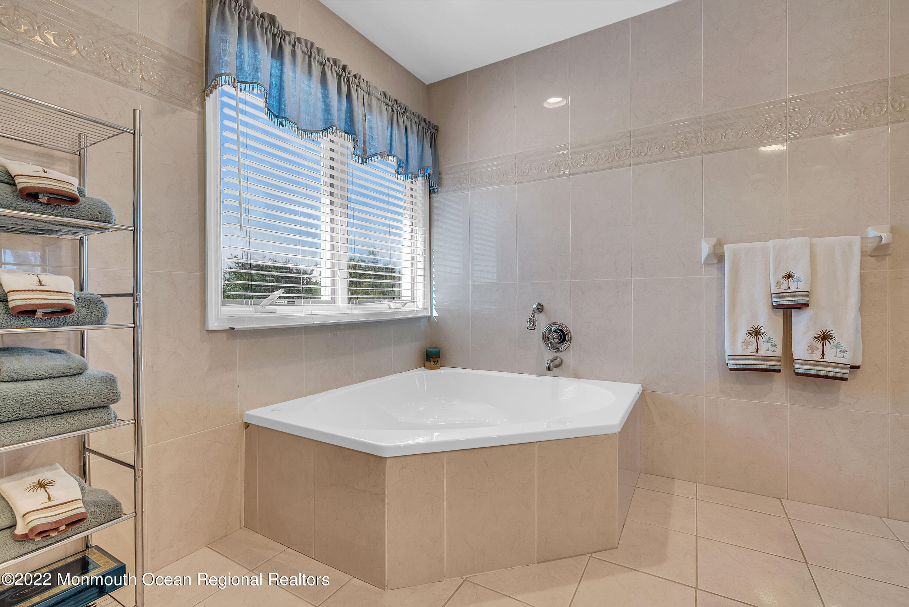 52 16th Street Toms River, NJ 08753 - Photo 17 of 23 MJB09614