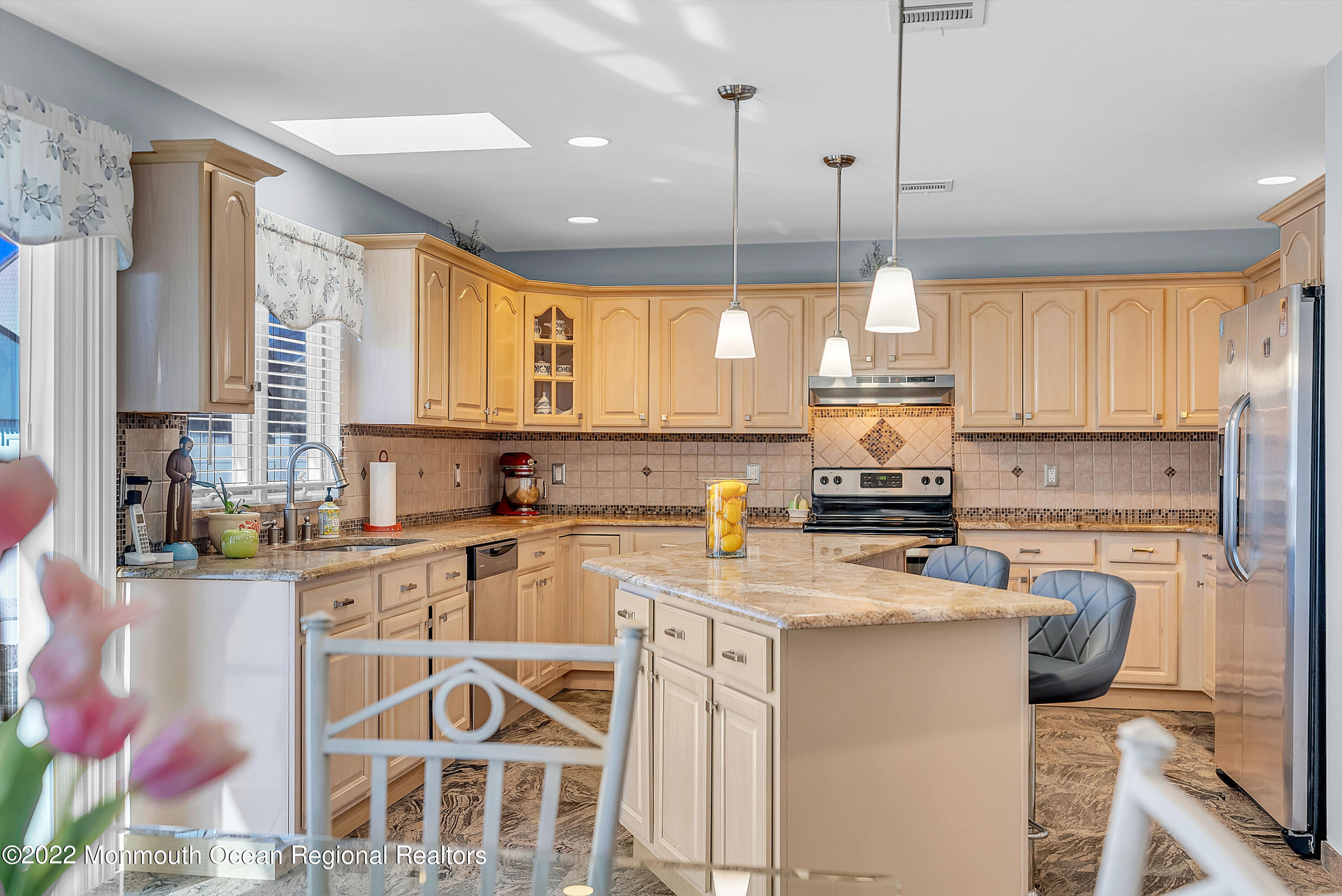 52 16th Street Toms River, NJ 08753 - Photo 3 of 23 MJB09514