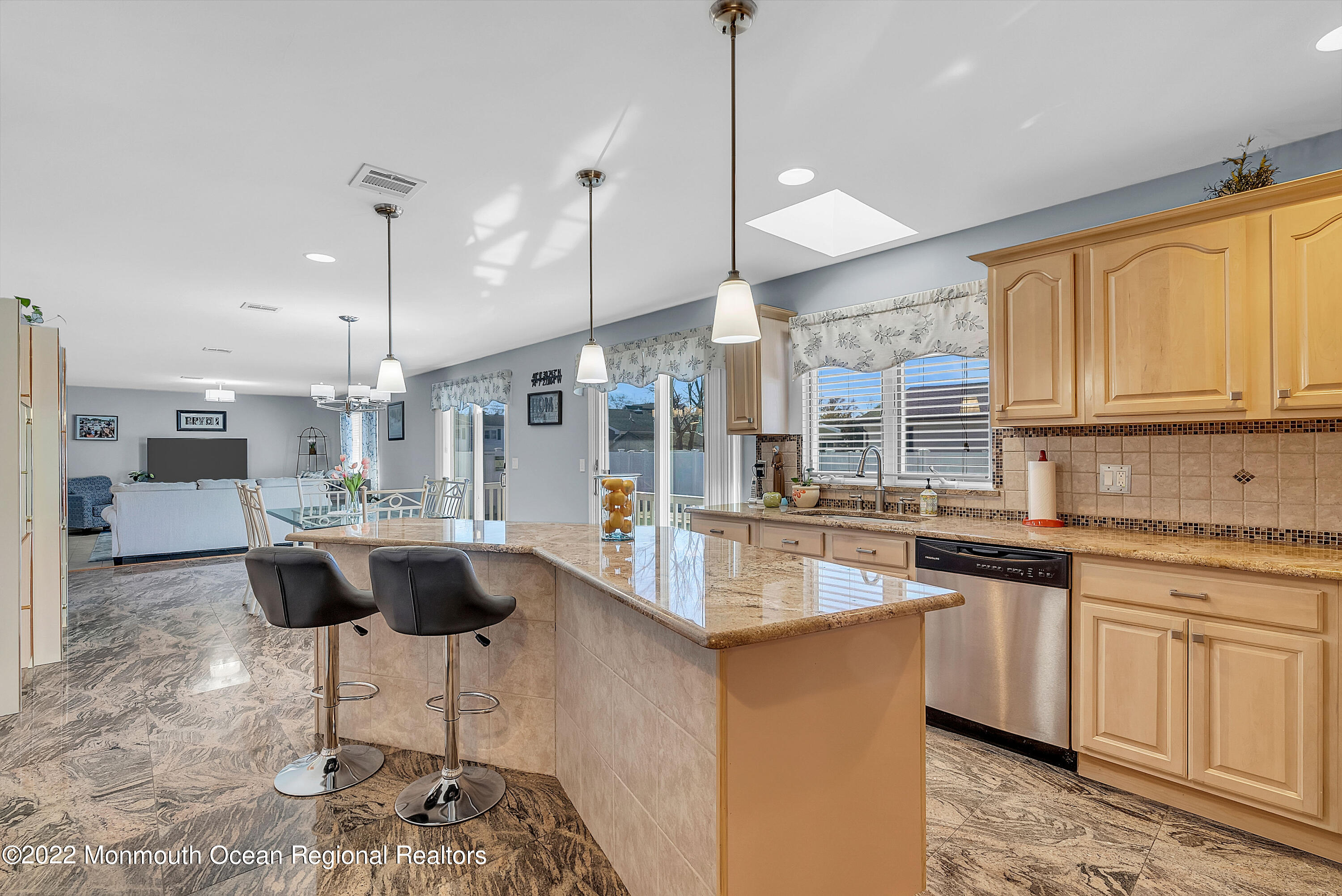 52 16th Street Toms River, NJ 08753 - Photo 6 of 23 MJB09539