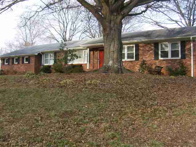 104 Elmhurst Road Greenville, SC 29611 - Photo 24 of 25 Gallery Image 24