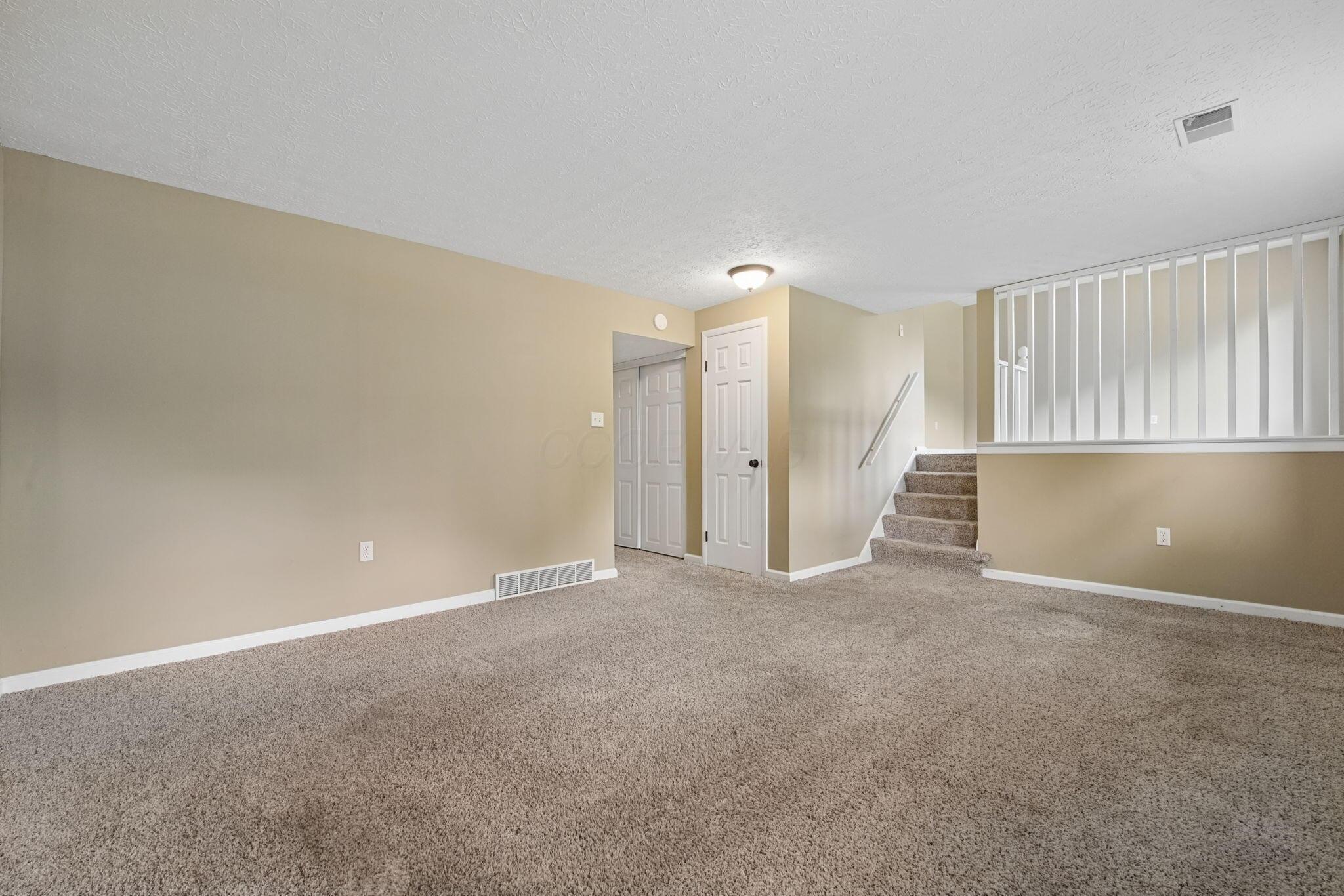4909 Dunlap Road Columbus, OH 43229 - Photo 23 of 38 23-web-or-mls-4909-dunlap-rd