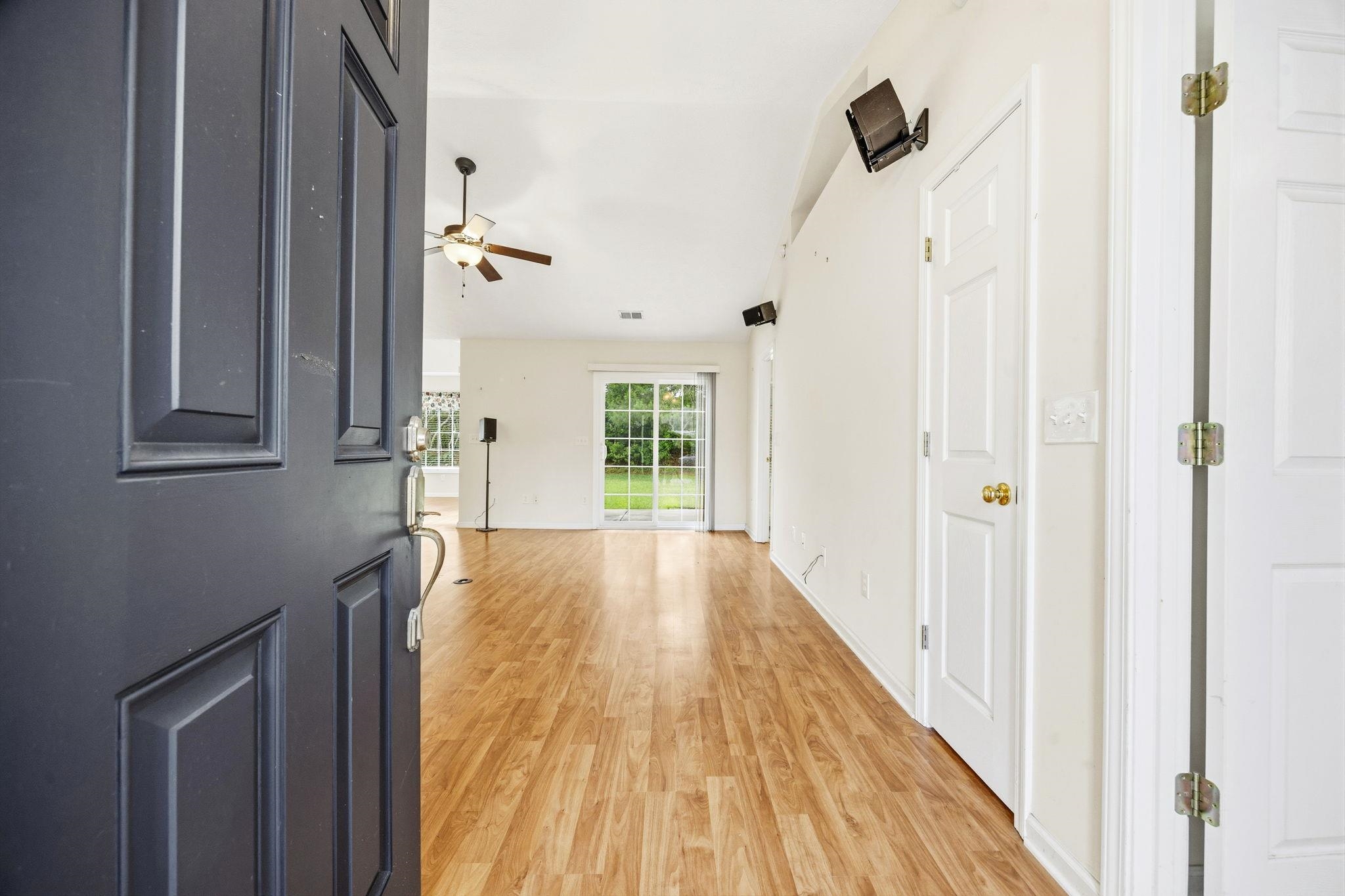 3146 Shorecrest Bay Drive Murrells Inlet, SC 29576 - Photo 4 of 44