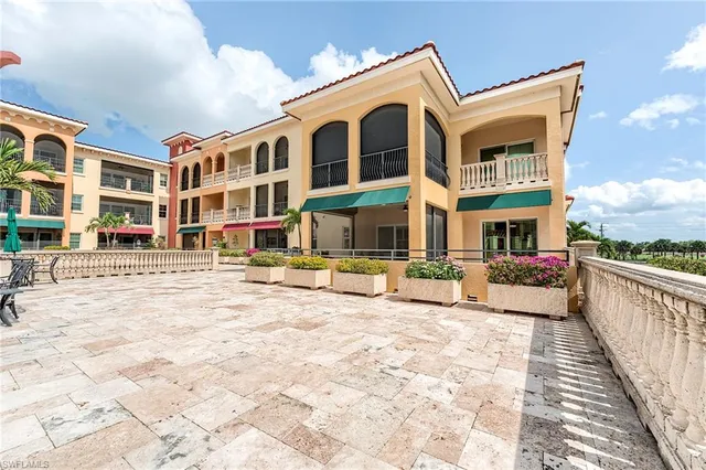 $575,000 | 21530 Strada Nuova Circle, Unit 215, Estero, FL 33928