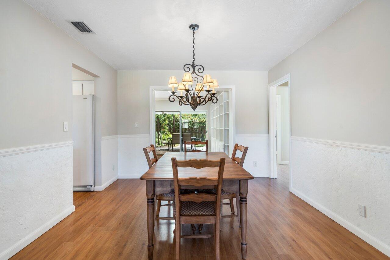 517 Northwest 54th Street Boca Raton, FL 33487 - Photo 4 of 29 Dining Room