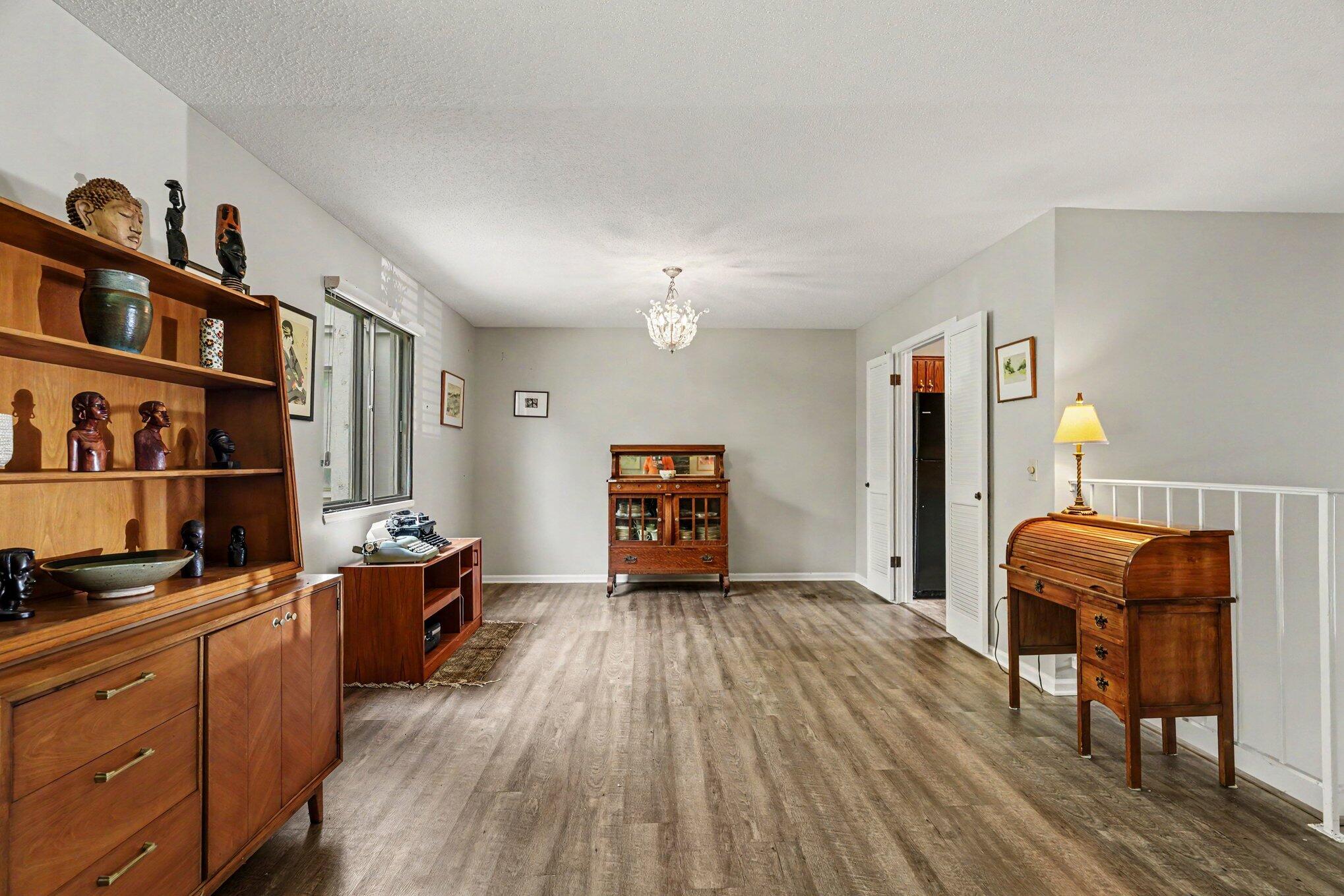 3750 Cedaridge Road Kalamazoo, MI 49008 - Photo 7 of 37 file_3533 (1)