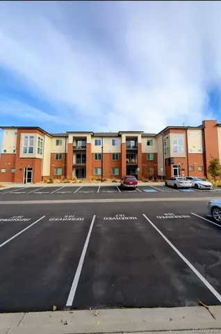 $1,895 | 981 South Sable Boulevard, Unit 102, Aurora, CO 80012