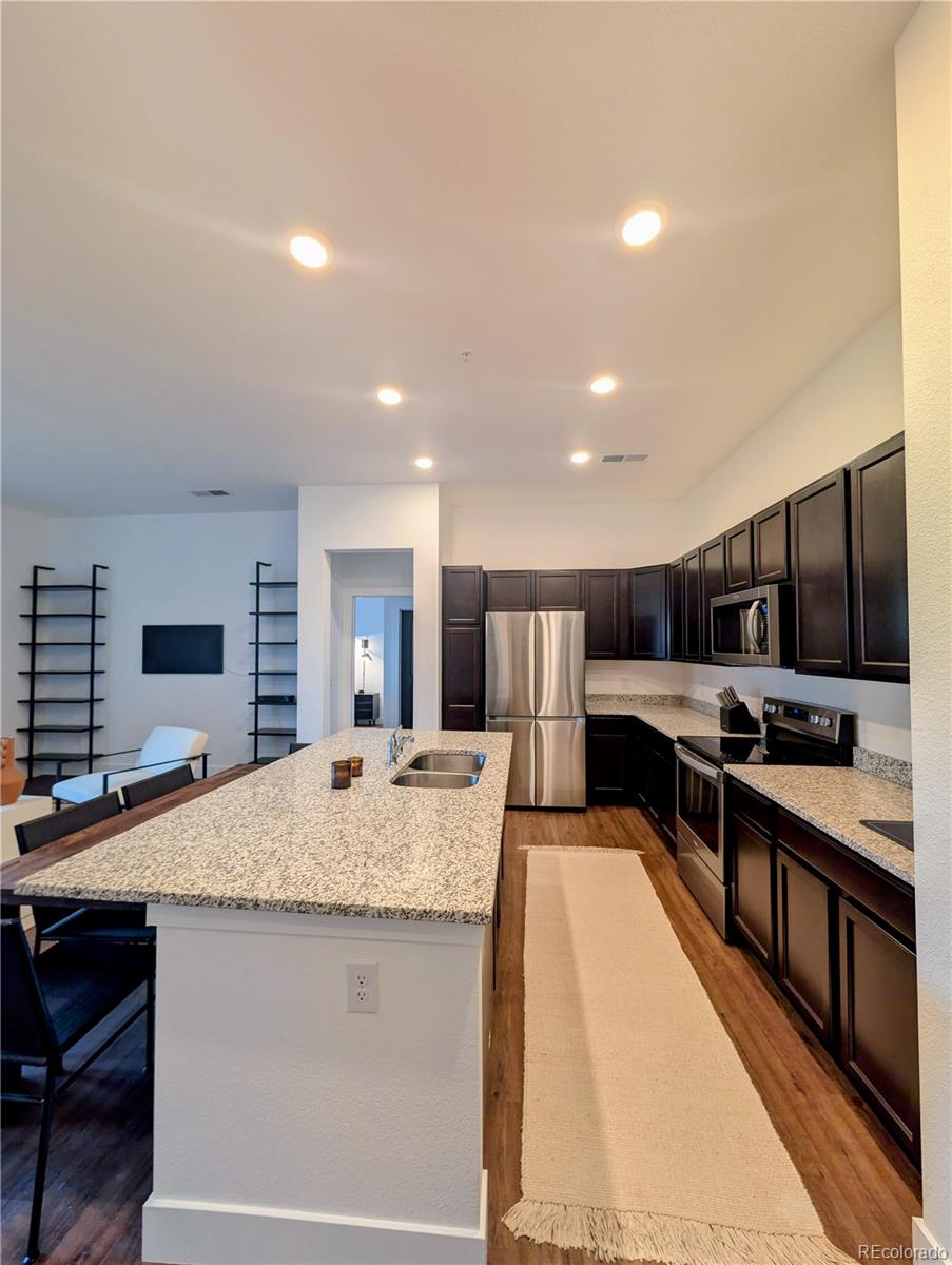 981 South Sable Boulevard, Unit 102 Aurora, CO 80012 - Photo 12 of 23