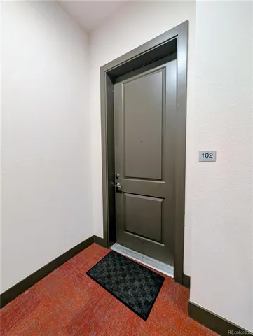 $1,895 | 981 South Sable Boulevard, Unit 102, Aurora, CO 80012