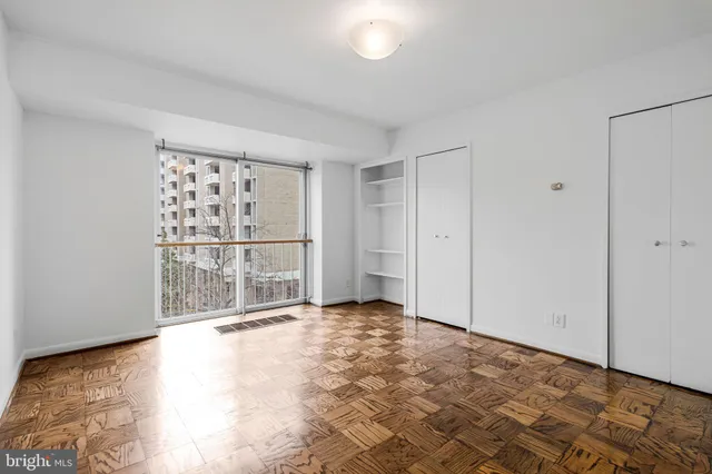 $345,000 | 560 N Street Southwest, Unit N409, Washington, DC 20024