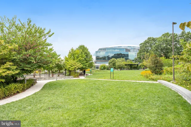 $345,000 | 560 N Street Southwest, Unit N409, Washington, DC 20024