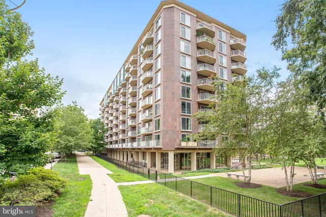 $345,000 | 560 N Street Southwest, Unit N409, Washington, DC 20024
