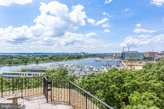 $345,000 | 560 N Street Southwest, Unit N409, Washington, DC 20024