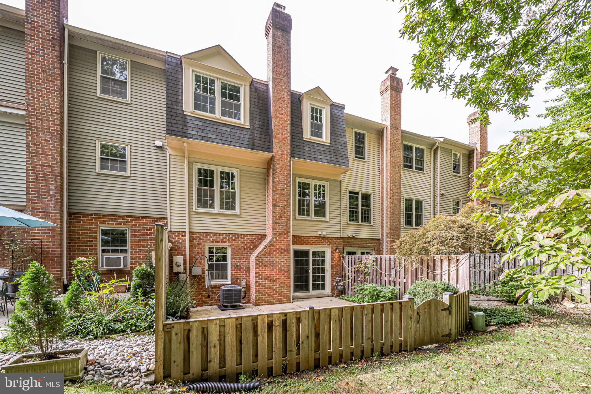 6804 Wild Rose Court Springfield, VA 22152 - Photo 54 of 57 Exterior Back of House