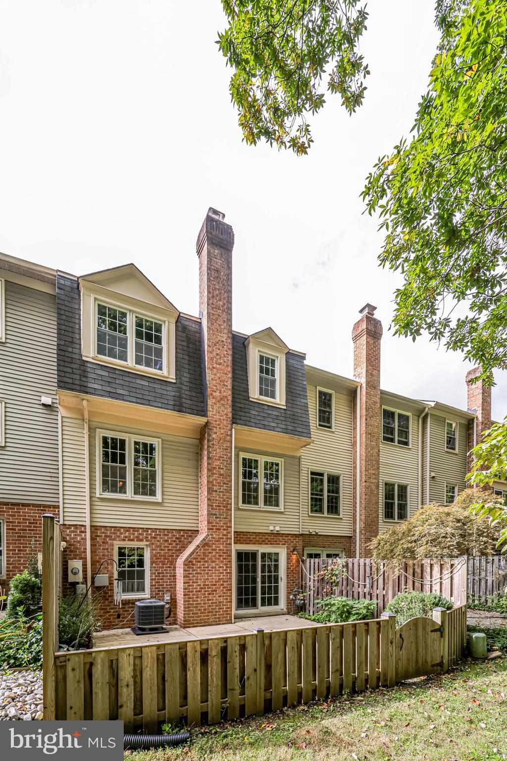 6804 Wild Rose Court Springfield, VA 22152 - Photo 55 of 57 Exterior Back of House