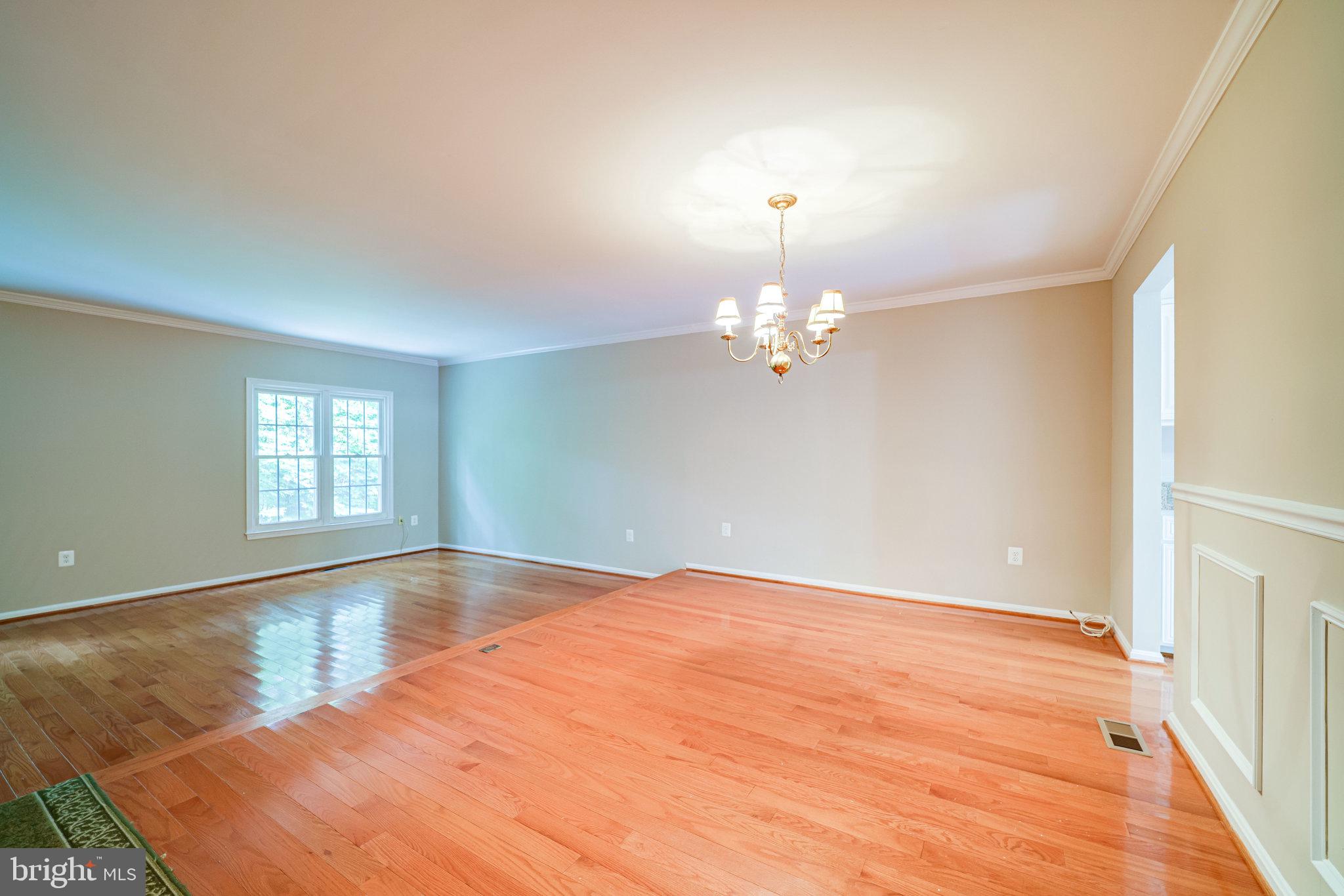 6804 Wild Rose Court Springfield, VA 22152 - Photo 10 of 57 Dining Room/Living Room