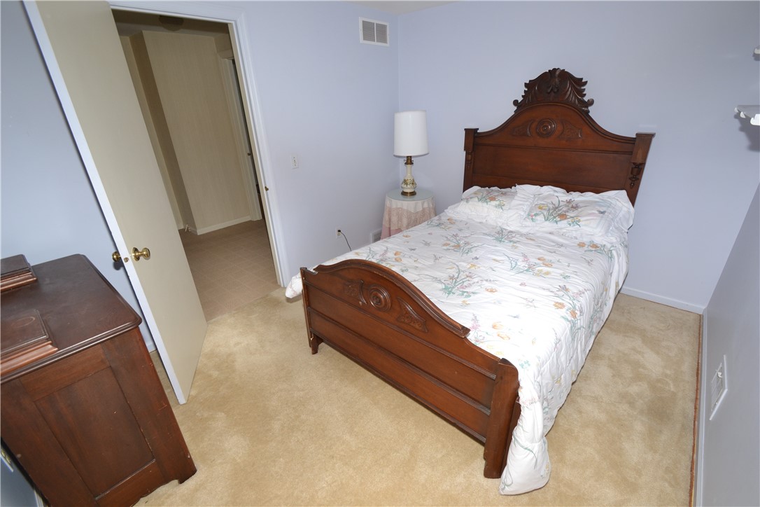 118 Nettlecreek Road Perinton, NY 14450 - Photo 34 of 41 Bedroom