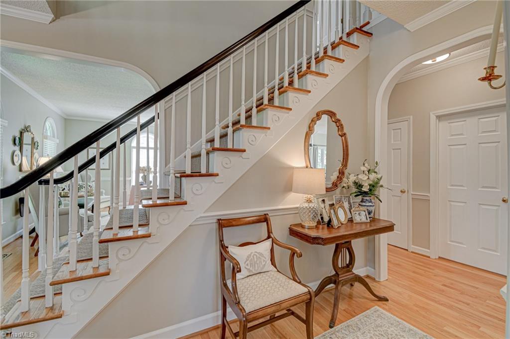 1708 Briar Lake Road Winston-Salem, NC 27103 - Photo 4 of 47