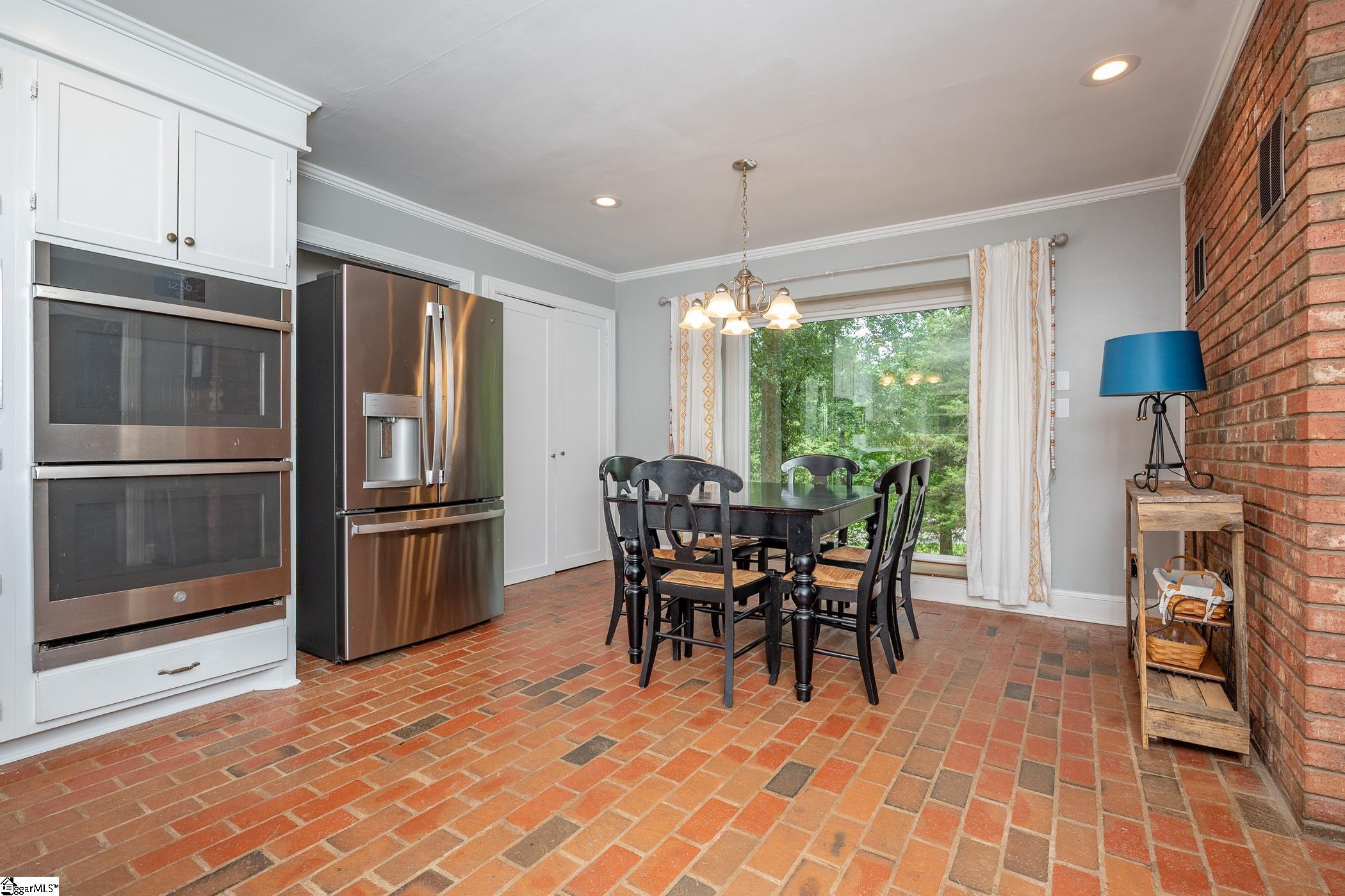 102 Pine Acres Road Spartanburg, SC 29307 - Photo 4 of 31 Gallery Image 4
