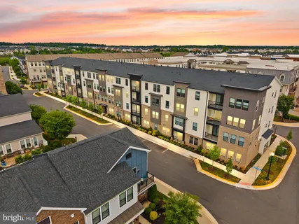 $759,900 | 23640 Bolton Cres Terrace, Unit 403, Ashburn, VA 20148