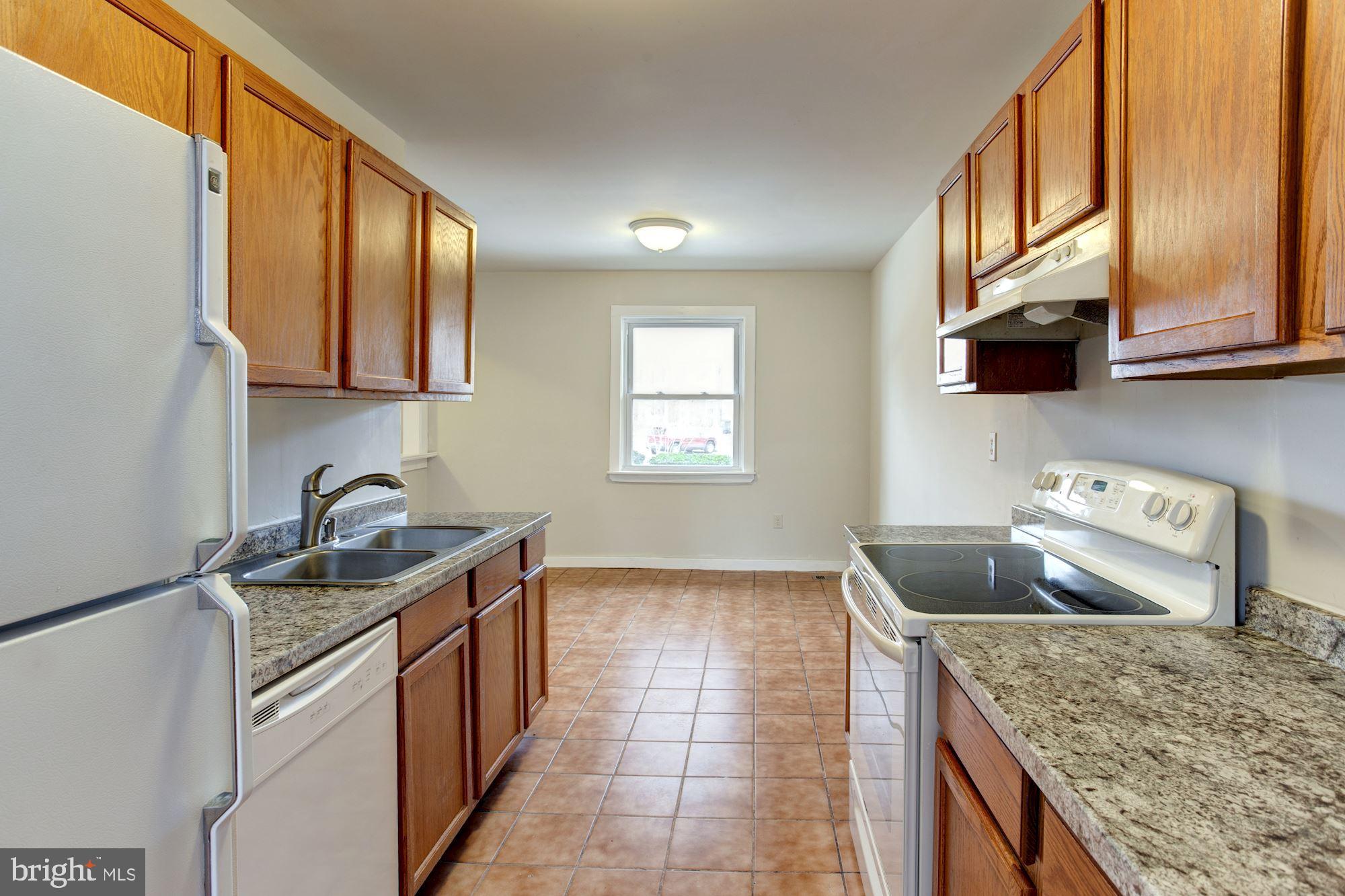 44 Vienna Court Frederick, MD 21702 - Photo 13 of 39 Kitchen