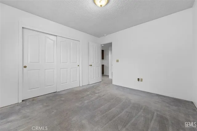 $2,500 | 5413 Valleybrook Drive, Bakersfield, CA 93308