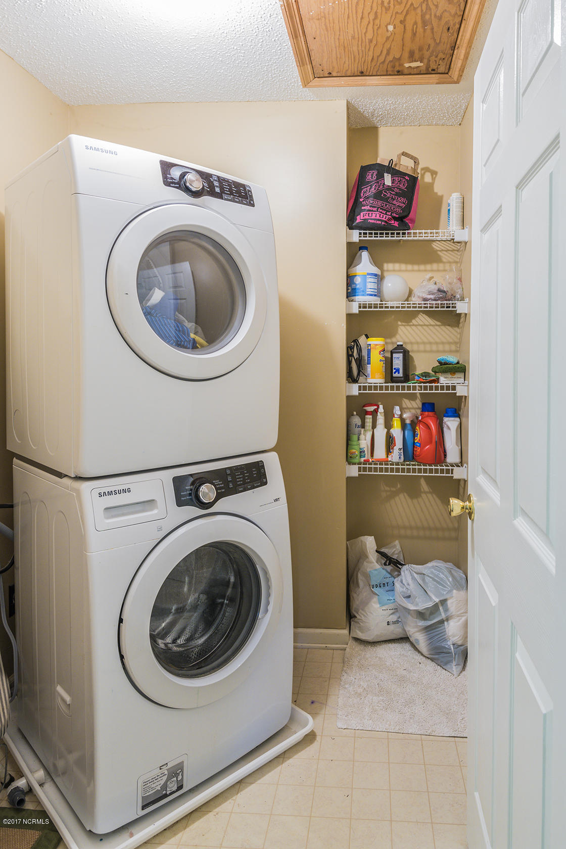 137 Pirates Road New Bern, NC 28562 - Photo 29 of 43 Laundry