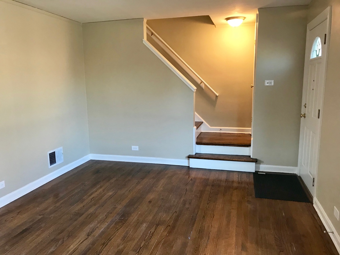 7852 East Prairie Road Skokie, IL 60076 - Photo 12 of 23