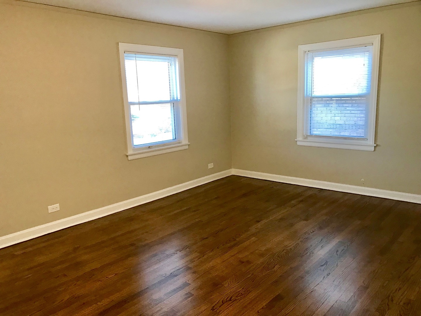 7852 East Prairie Road Skokie, IL 60076 - Photo 16 of 23