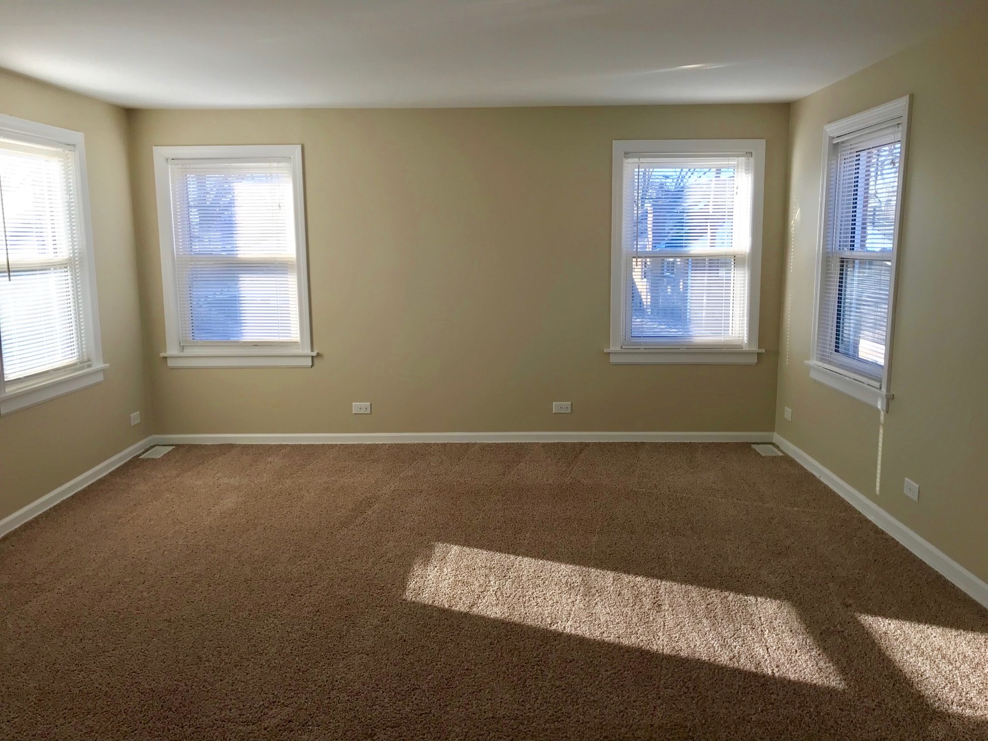 7852 East Prairie Road Skokie, IL 60076 - Photo 18 of 23