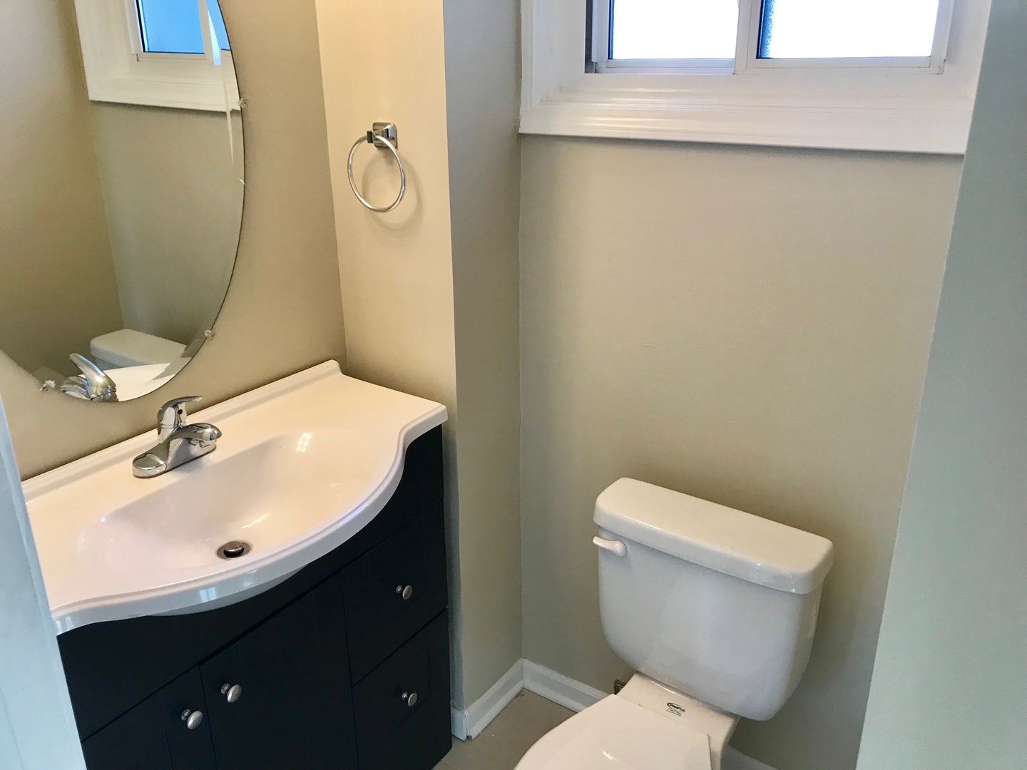 7852 East Prairie Road Skokie, IL 60076 - Photo 4 of 23