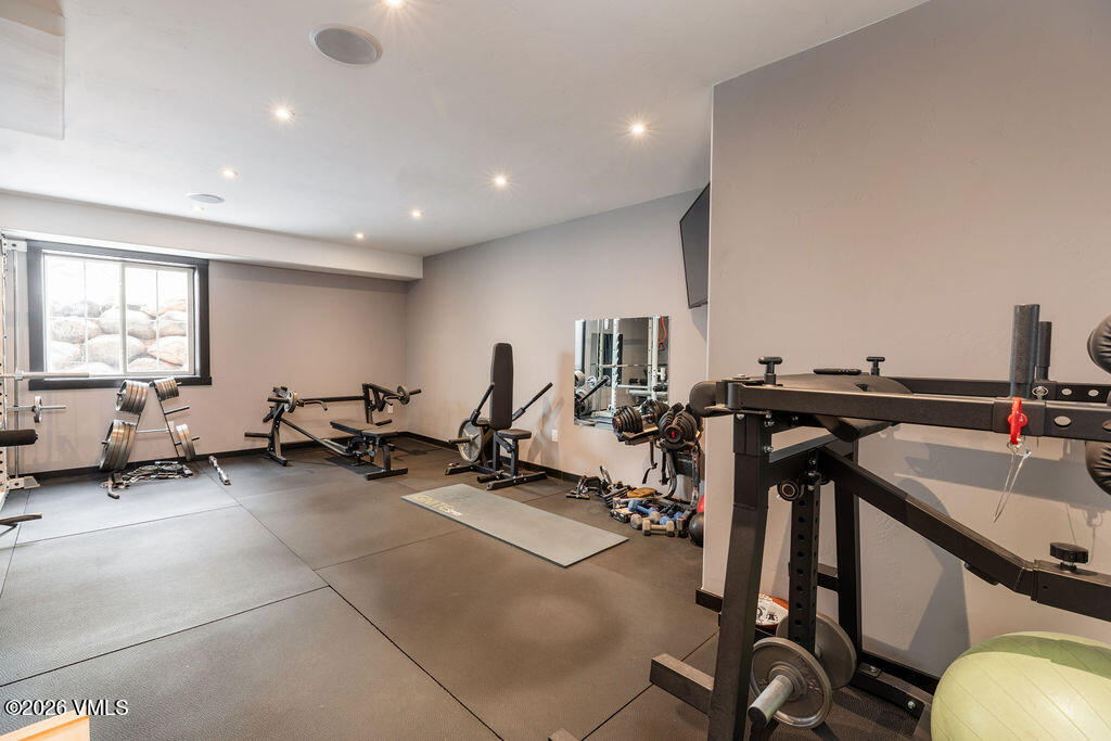85 Prairie Wind Street Gypsum, CO 81637 - Photo 26 of 36 2604_85_prairie_wind_circle_interior_gym