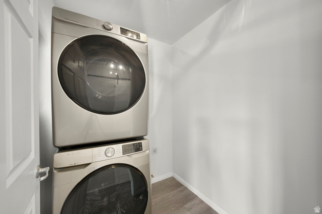 1440 West 100 South Virgin, UT 84779 - Photo 30 of 45 Dedicated laundry area featuring a stacked washer and dryer unit