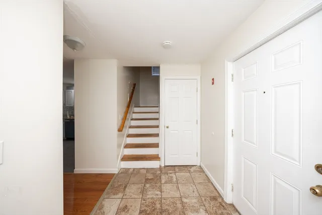 $810,000 | 35 Houghton Street, Worcester, MA 01604