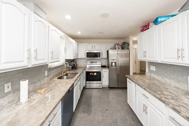 $810,000 | 35 Houghton Street, Worcester, MA 01604