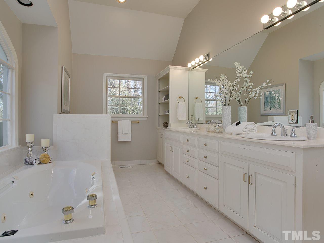 2114 White Oak Road Raleigh, NC 27608 - Photo 18 of 30