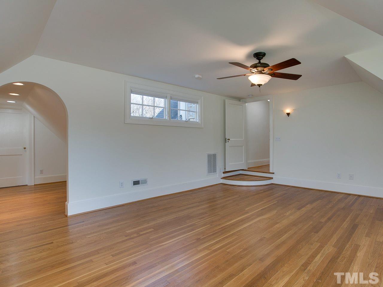 2114 White Oak Road Raleigh, NC 27608 - Photo 23 of 30