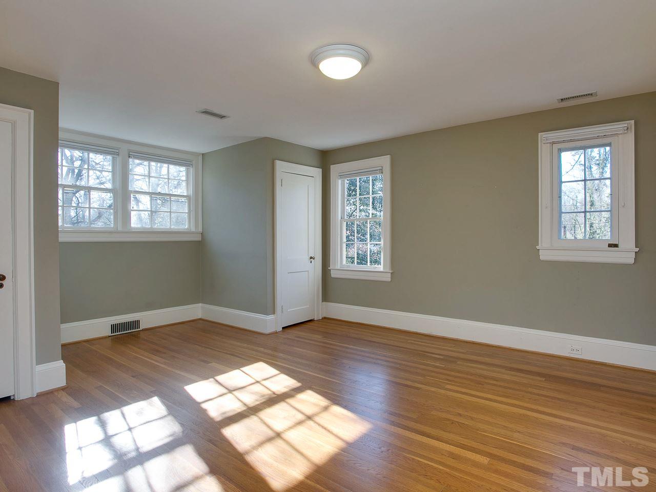 2114 White Oak Road Raleigh, NC 27608 - Photo 25 of 30