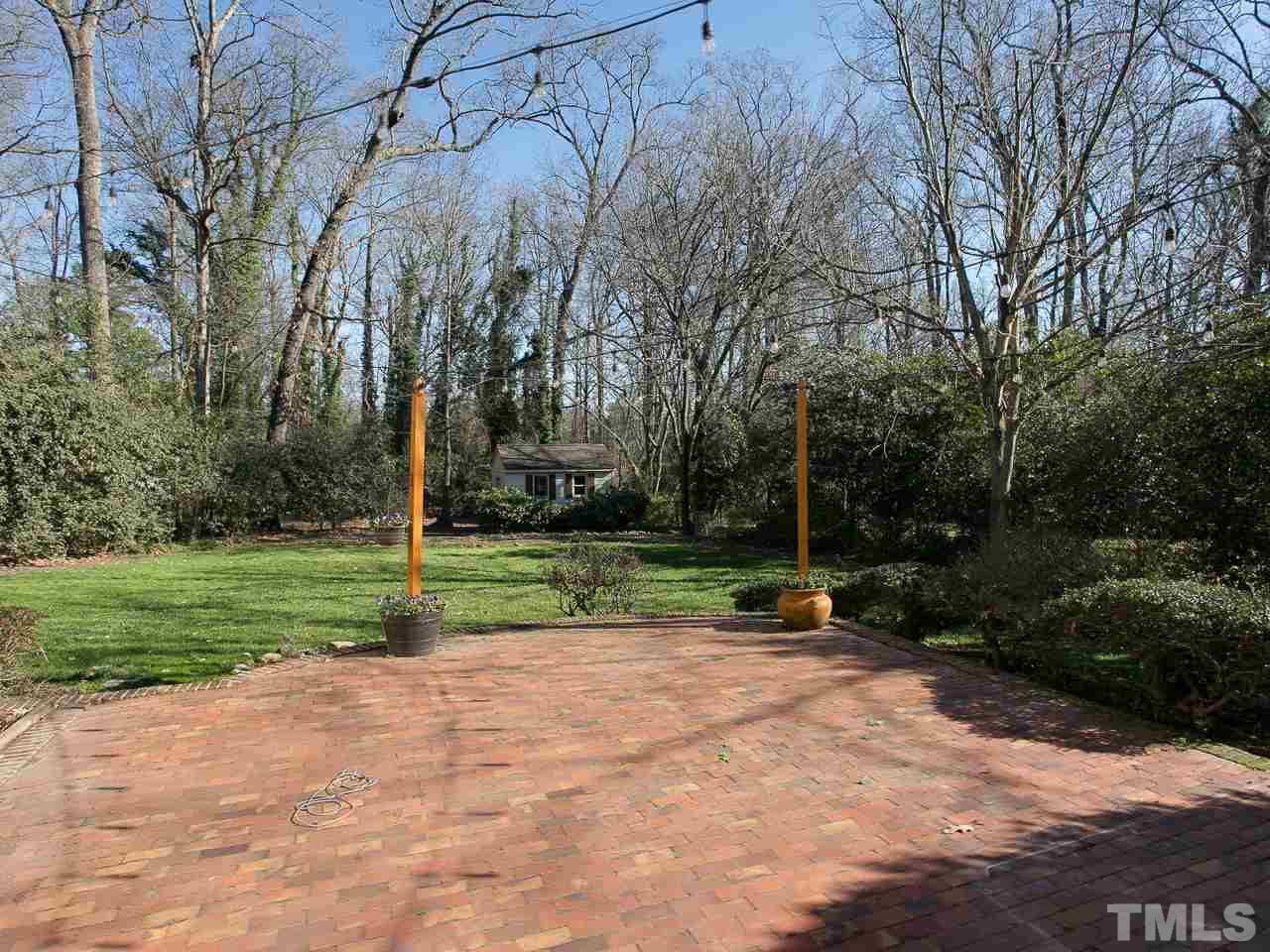 2114 White Oak Road Raleigh, NC 27608 - Photo 27 of 30