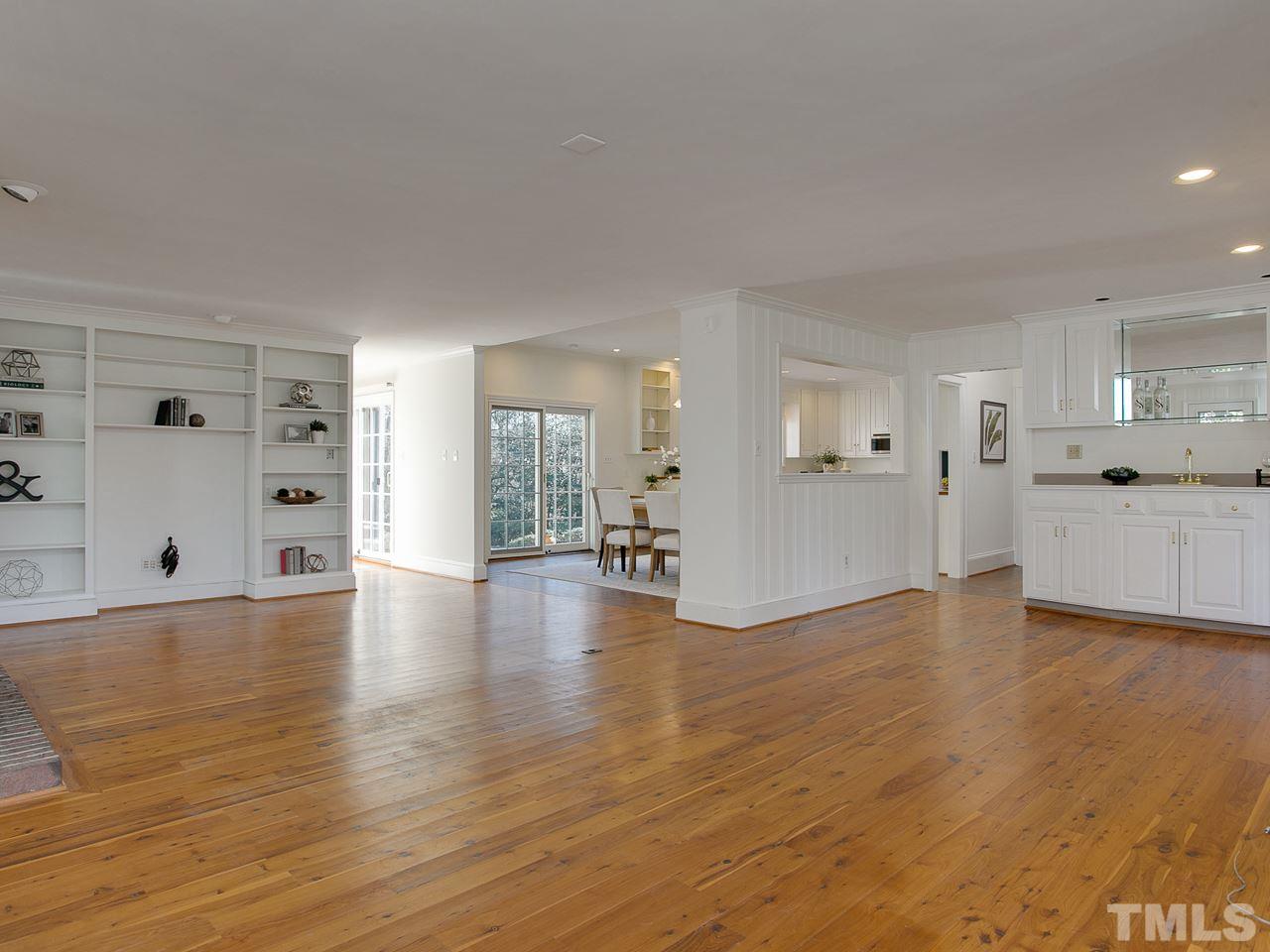 2114 White Oak Road Raleigh, NC 27608 - Photo 7 of 30