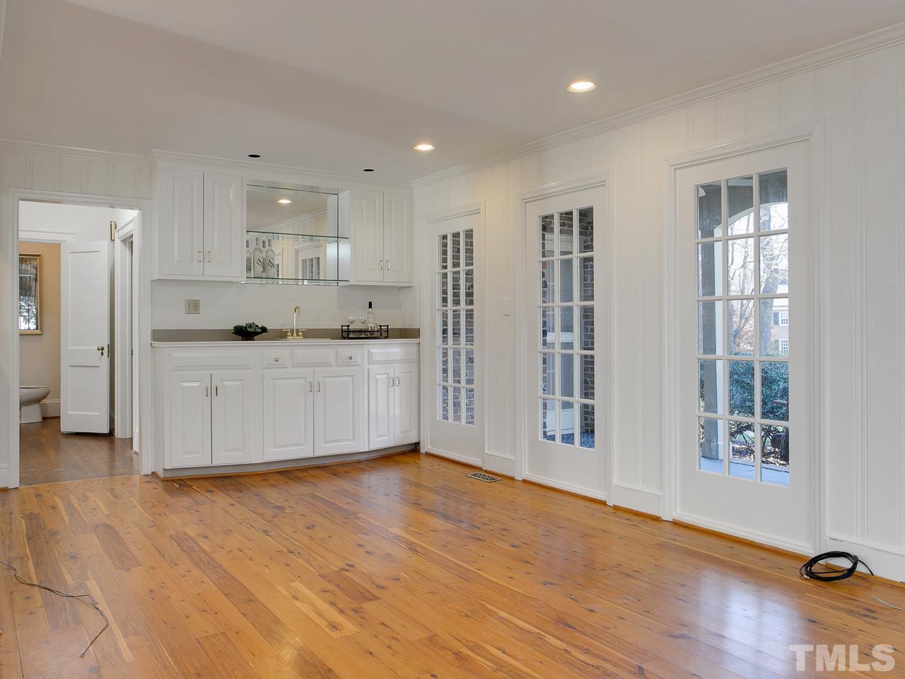 2114 White Oak Road Raleigh, NC 27608 - Photo 8 of 30