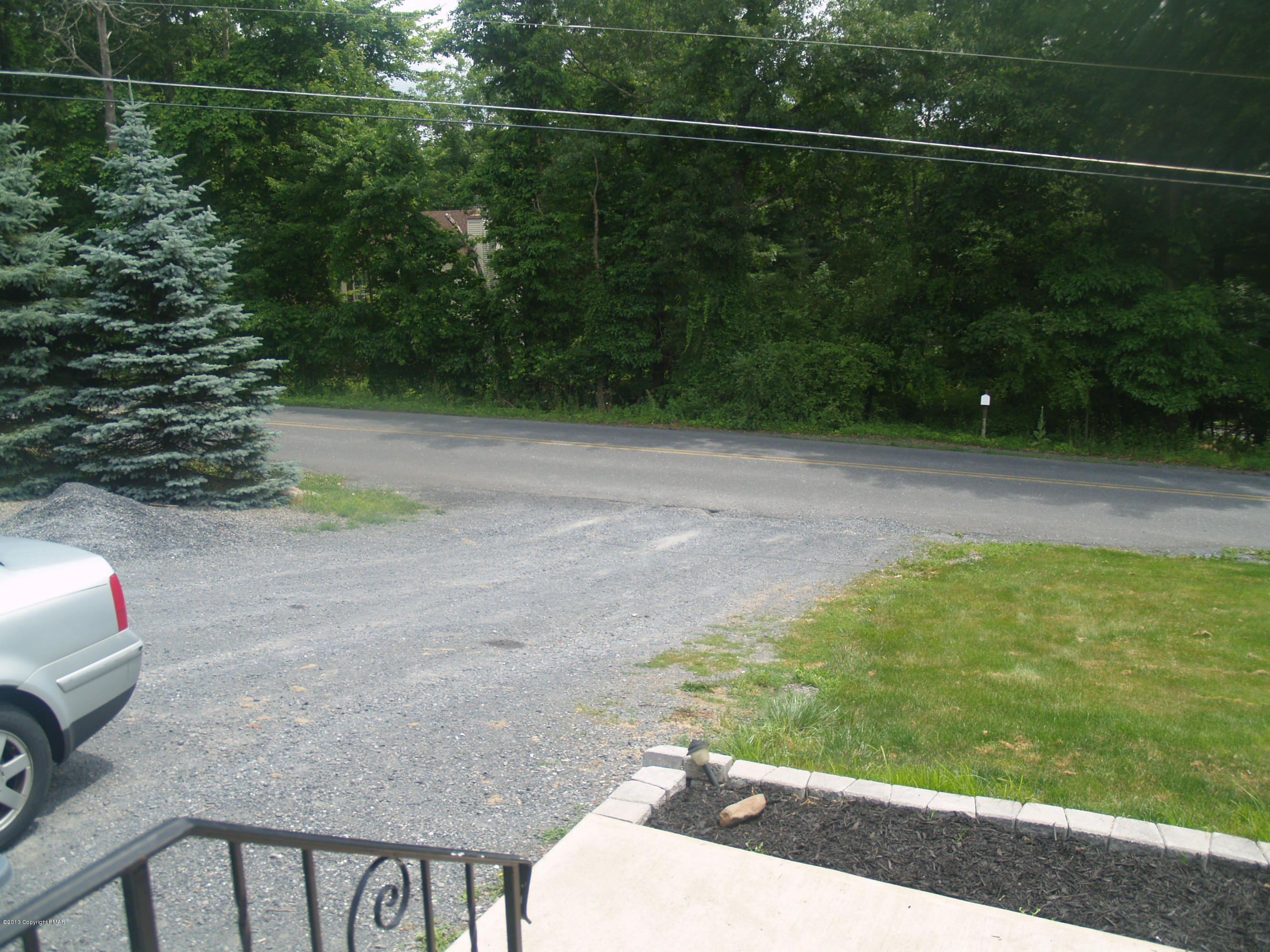 17 Dancing Ridge Road East Stroudsburg, PA 18302 - Photo 4 of 44 a view of a back yard