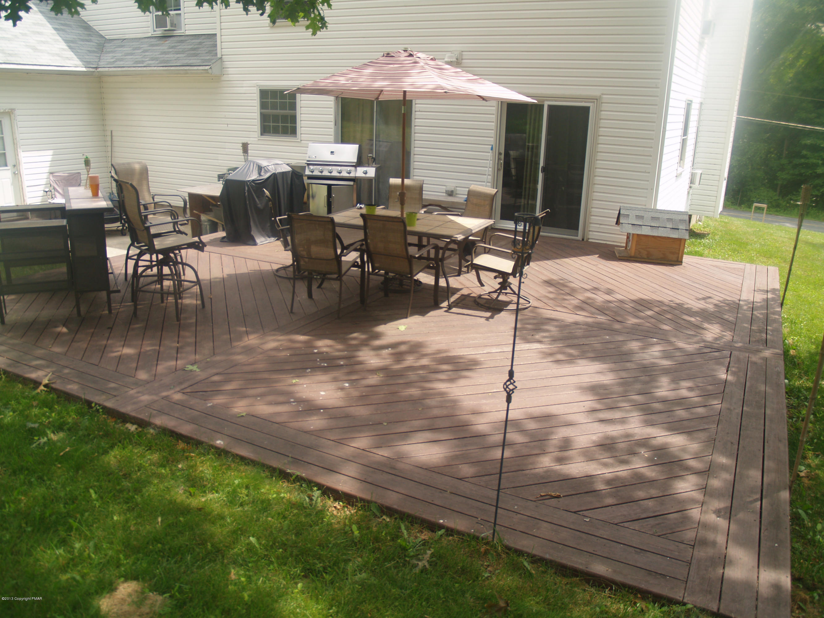 17 Dancing Ridge Road East Stroudsburg, PA 18302 - Photo 41 of 44 a dinning area with chairs and table in the patio