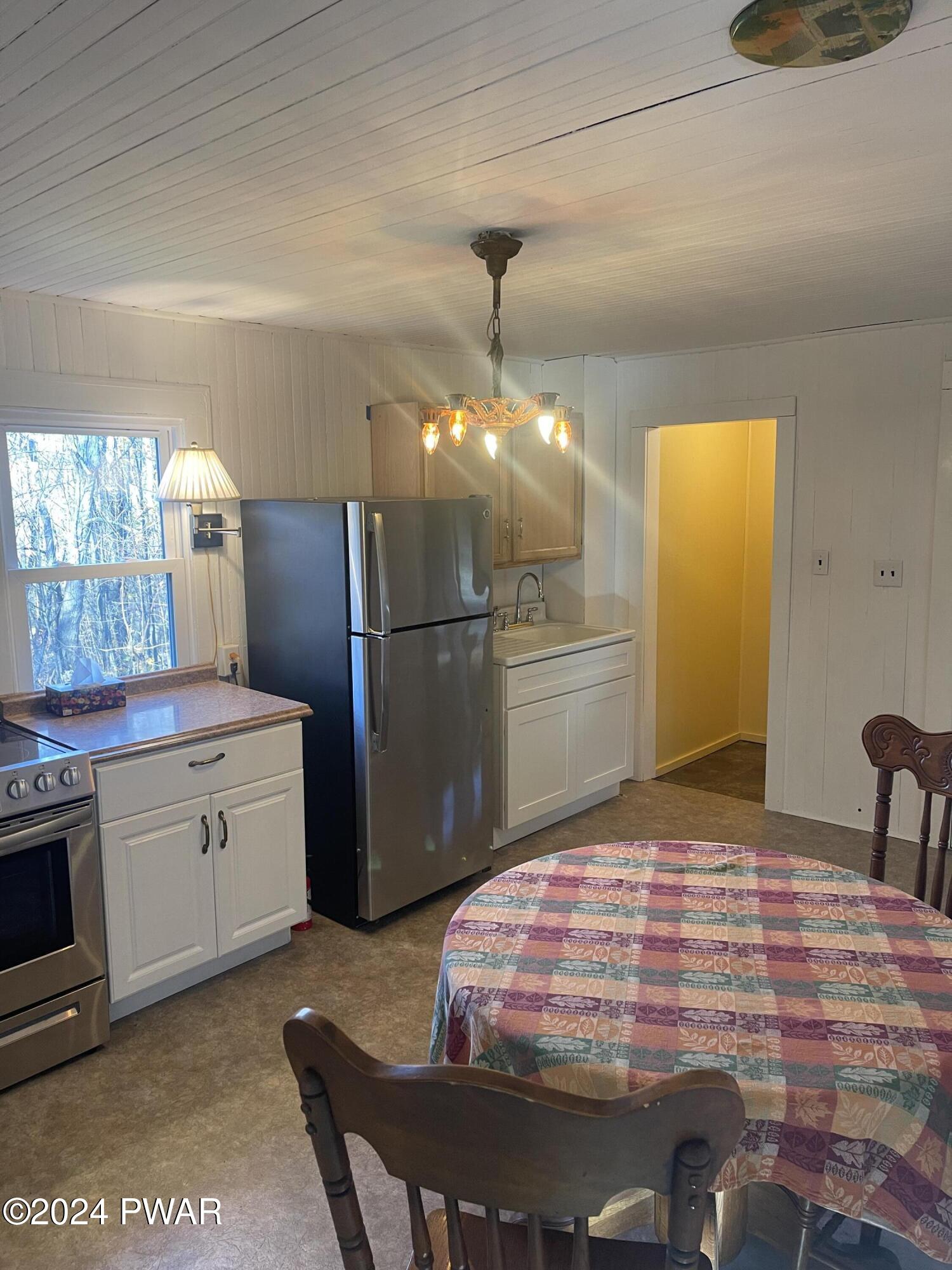 1097 Tresslarville Road Lake Ariel, PA 18436 - Photo 3 of 7
