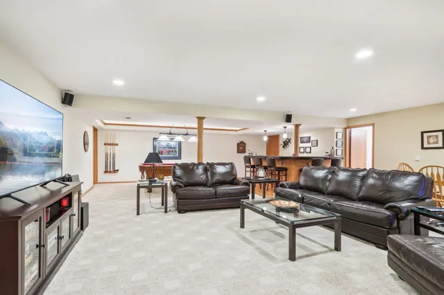 $449,900 | W203N16198 Pin Oak Circle, Unit 2, Jackson, WI 53037