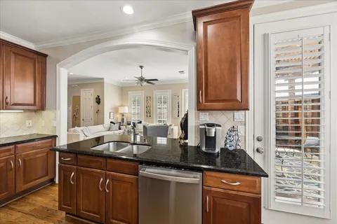 $565,000 | 5774 Doliver Drive, Houston, TX 77057