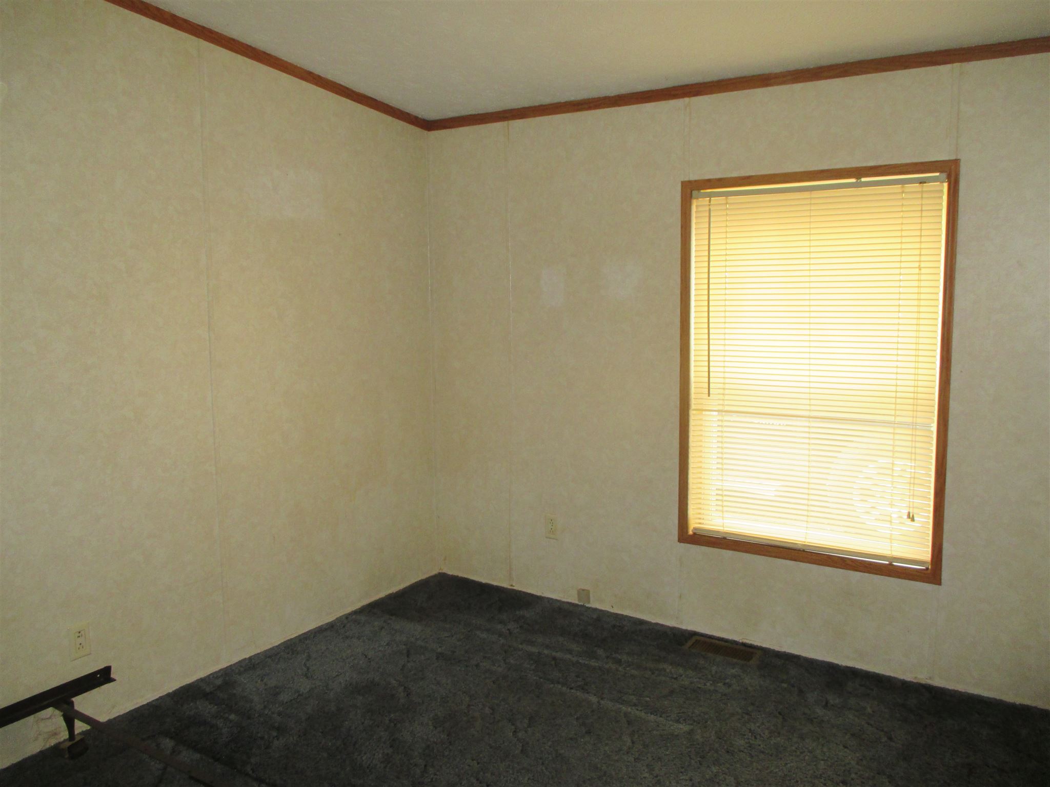 6828 North Wise Road Columbia City, IN 46725 - Photo 12 of 20