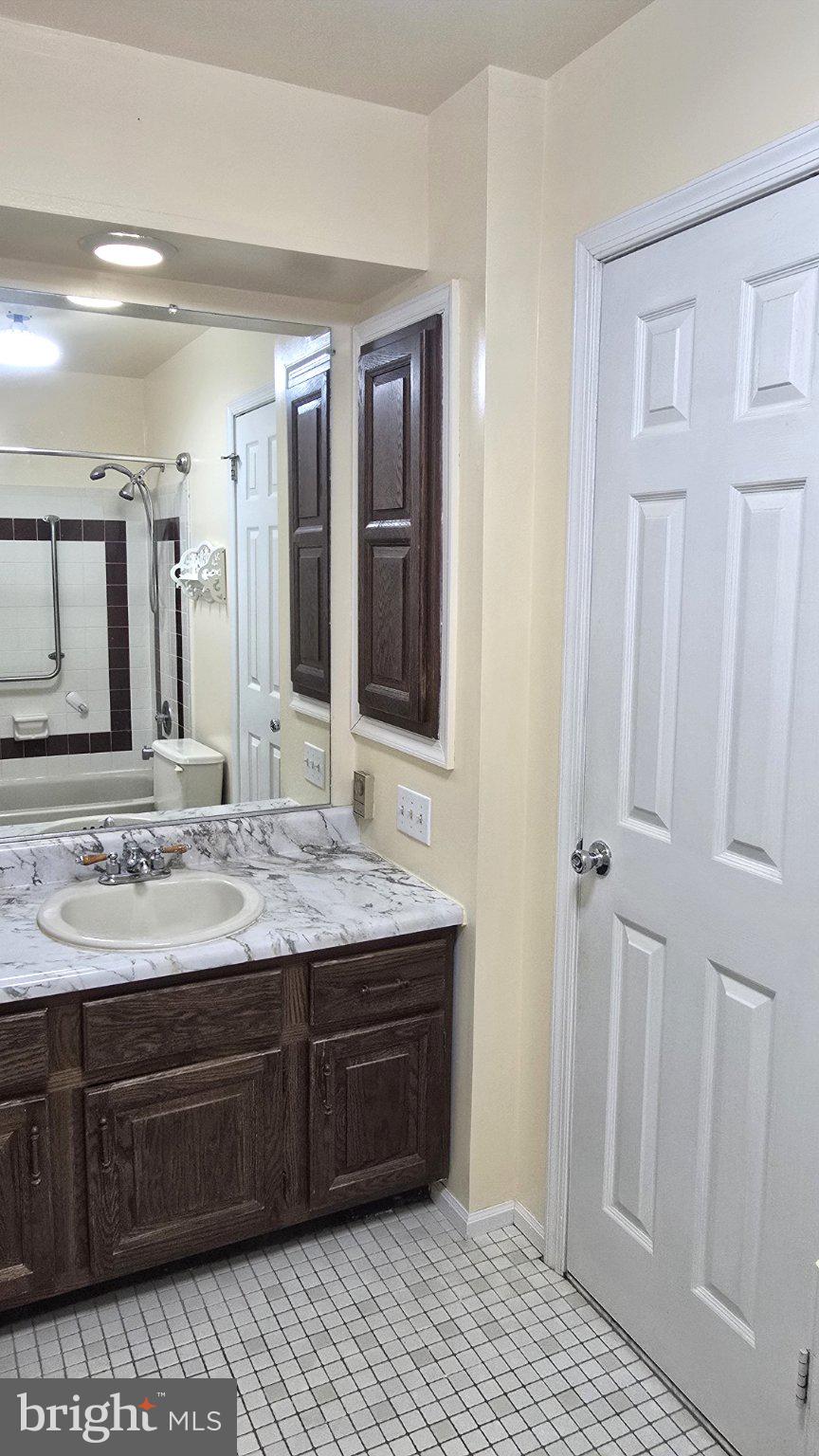 32 Sycamore Access Road Manahawkin, NJ 08050 - Photo 15 of 19 Charming bathroom with modern touches.