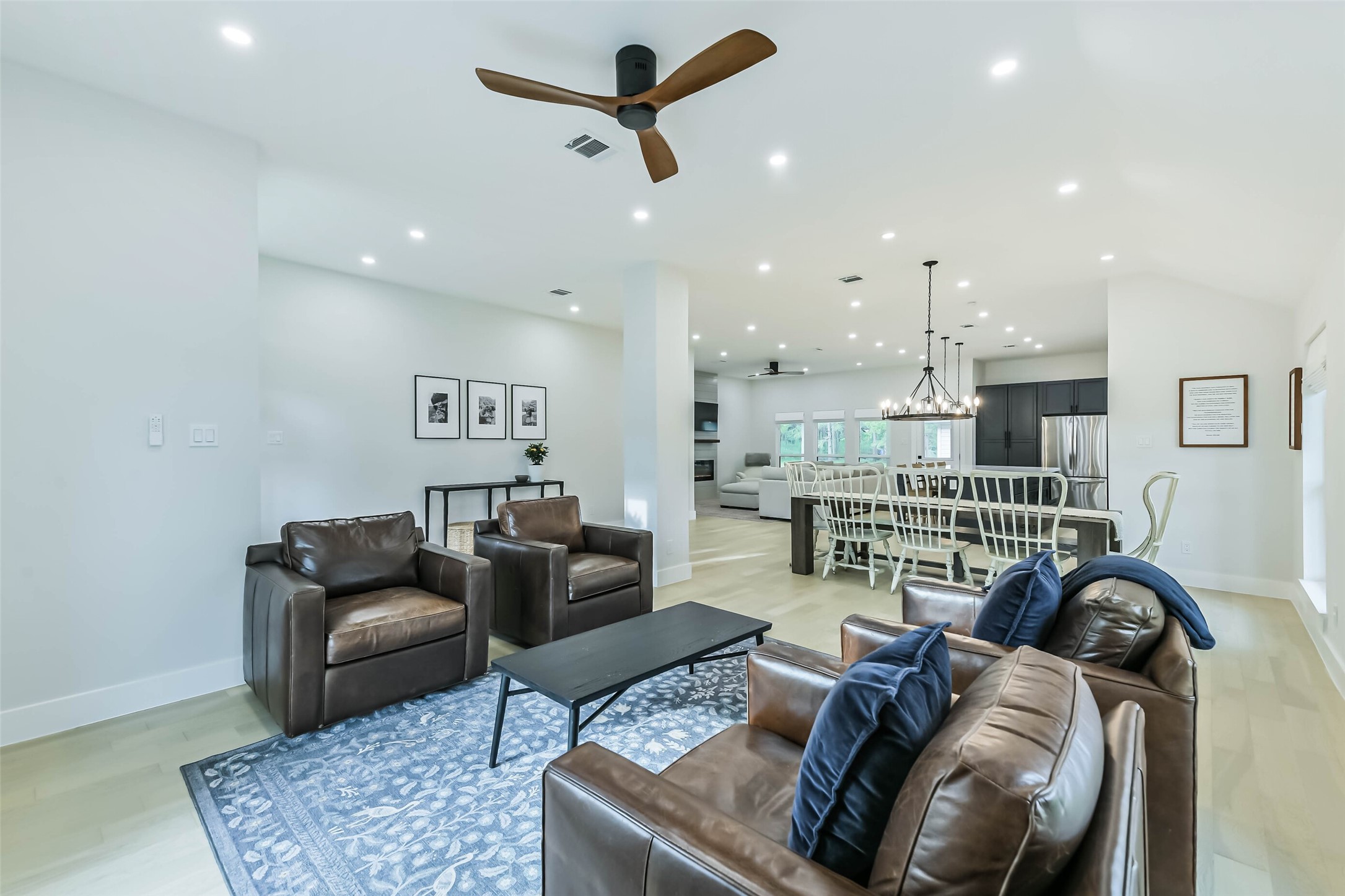 19602 Robeck Street Tomball, TX 77377 - Photo 8 of 50