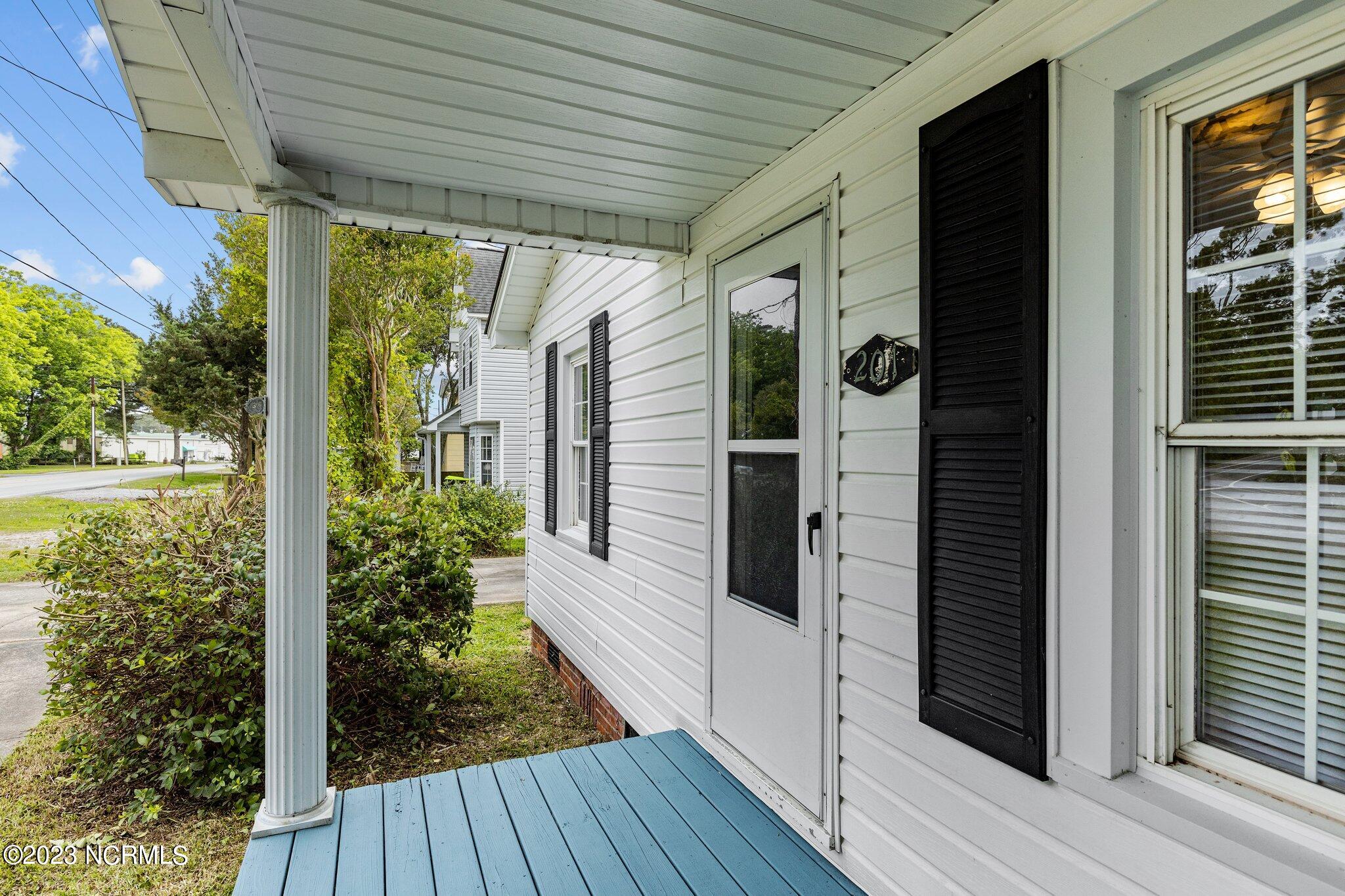 201 State Rte 101 Beaufort, NC 28516 - Photo 4 of 35 5-web-or-mls-_S3A0867