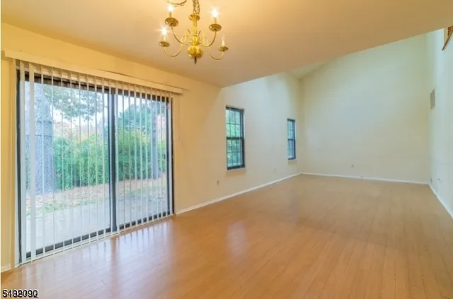 $2,600 | 76 Stanwick Court, Somerset, NJ 08873